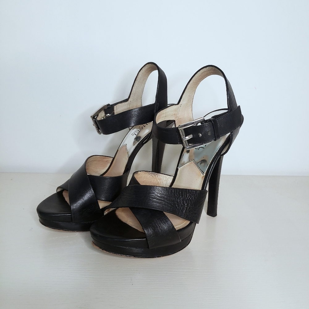 *SOLD* Michael Kors | Oksana Leather Criss Cross Heels